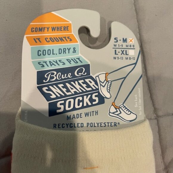 NWT Blue Q Socks Bundle 2 total = Women's Crew Sneaker Fun Socks $30 Great Gifts - Picture 5 of 12